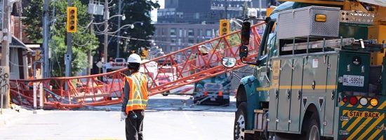 Crane collapses in downtown Toronto