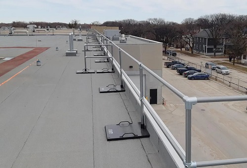 rooftop guardrail system