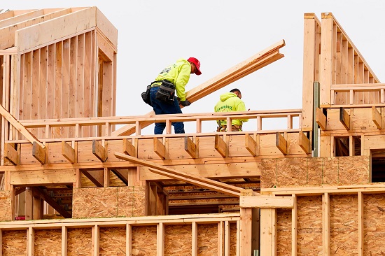 Alberta construction industry bankrolls scholarships