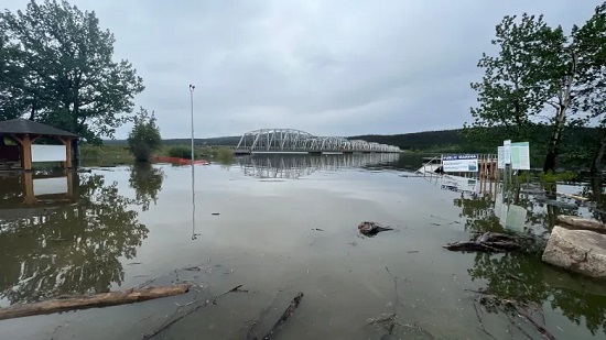 nisutlin bay bridge teslin