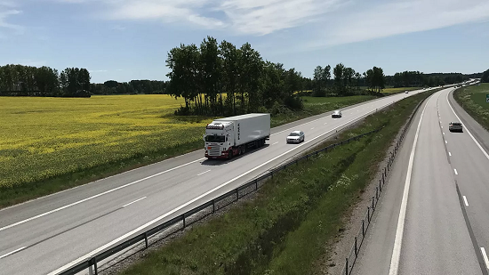 Sweeden is building EV road